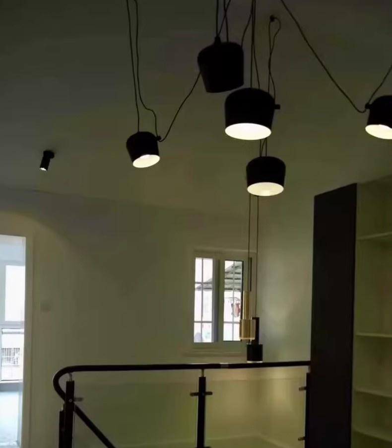 Customer Aim pendant light installation
