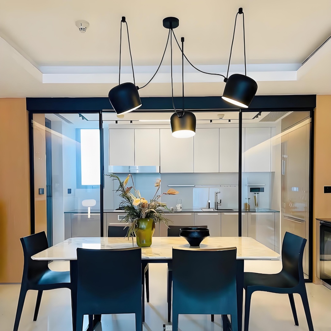 Aim pendant light dining room scene