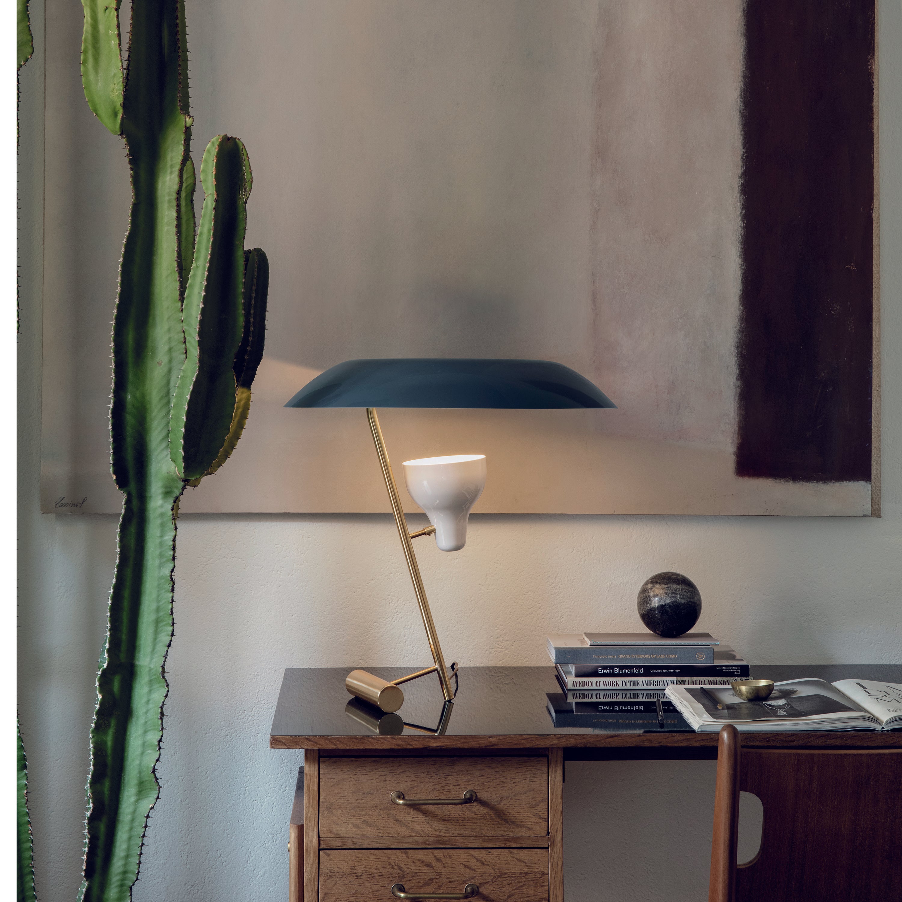 Model 548 Table Lamp bedroom application