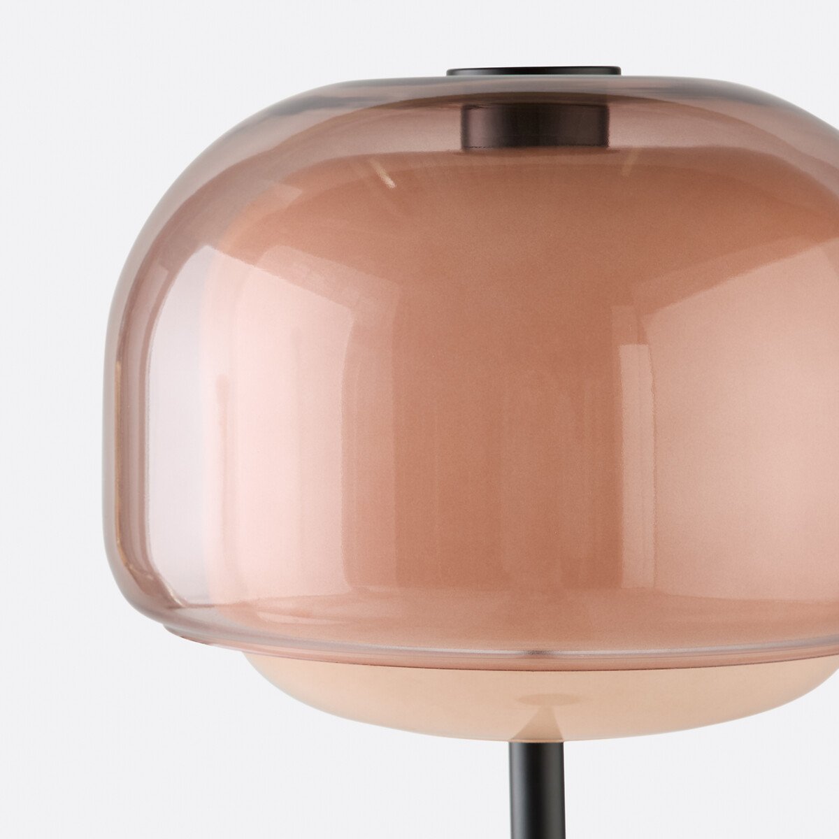 Clinco glass lampshade from the front