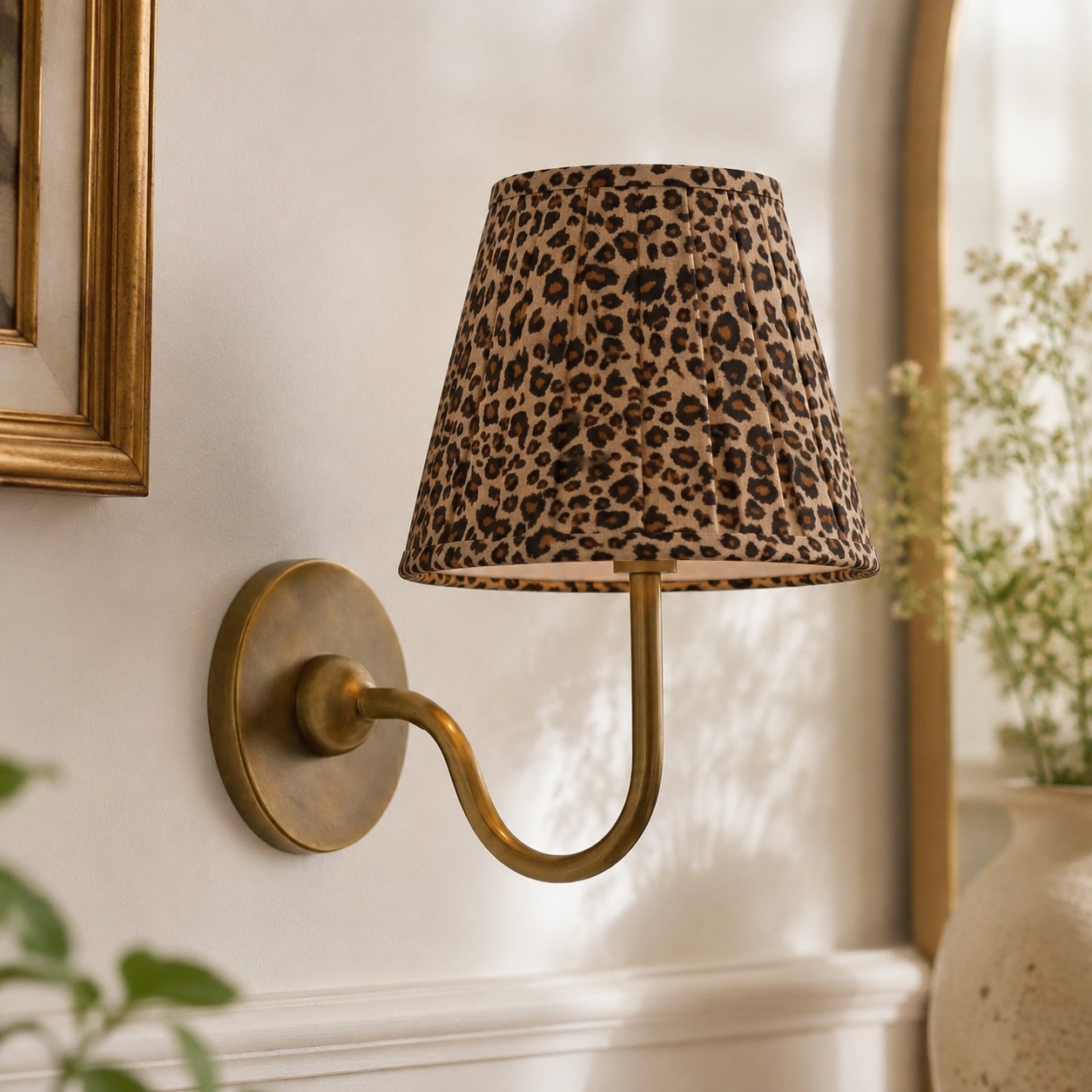 Luvora wall sconce finish option