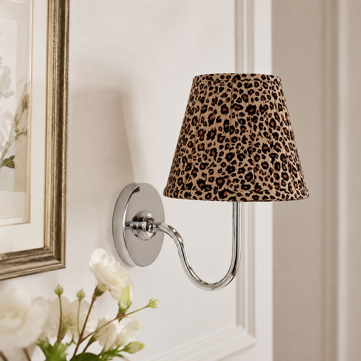 Luvora wall sconce finish option