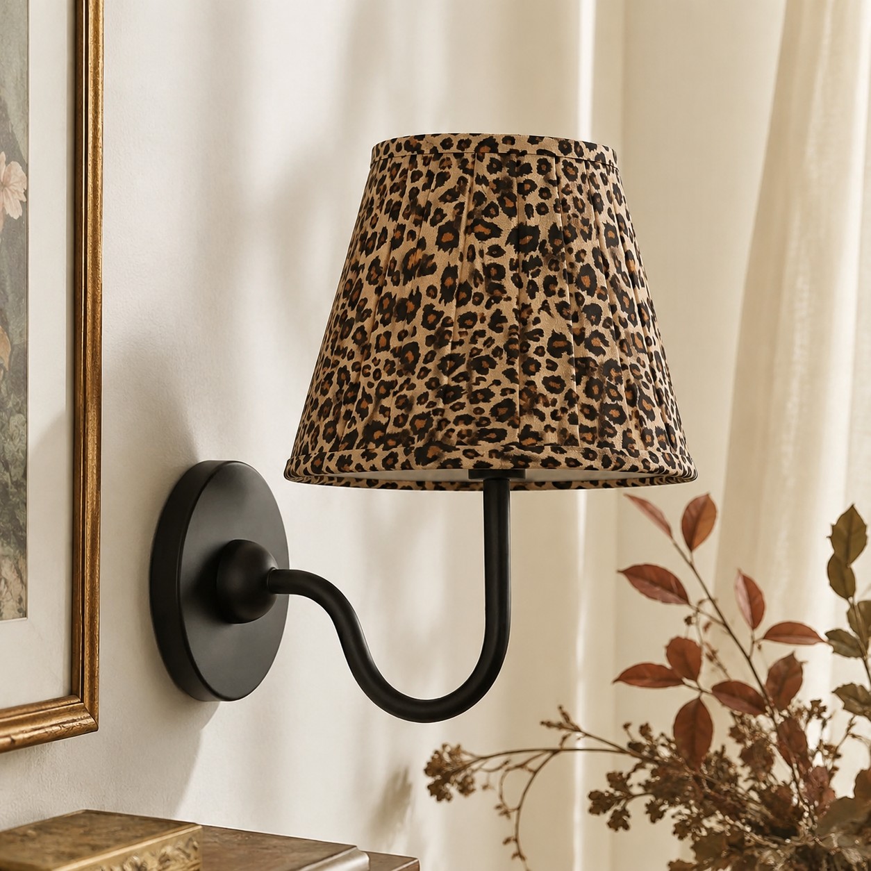 Luvora wall sconce finish option