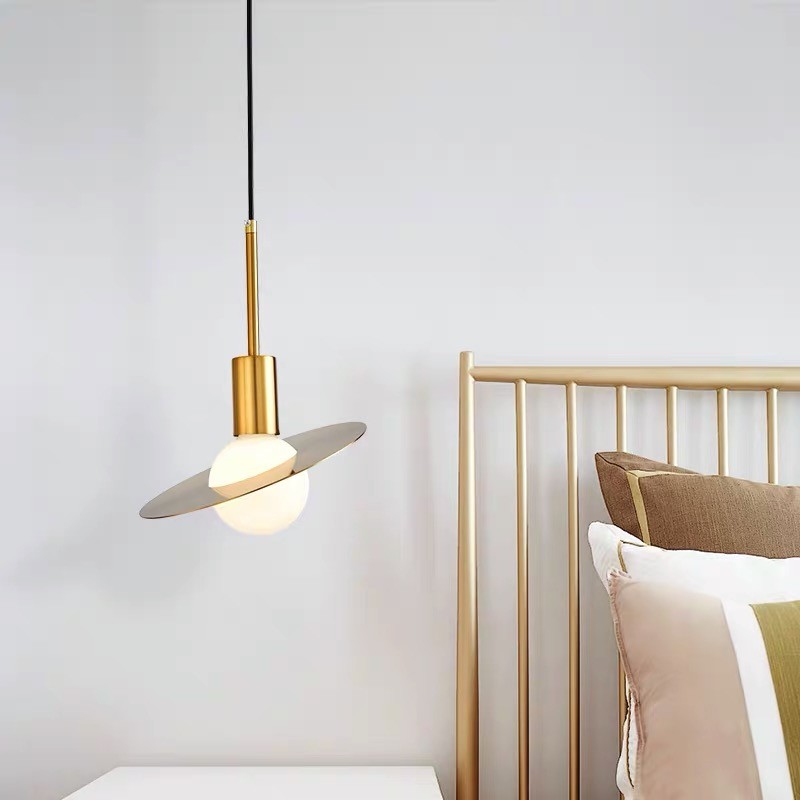 Saturne Pendant Light