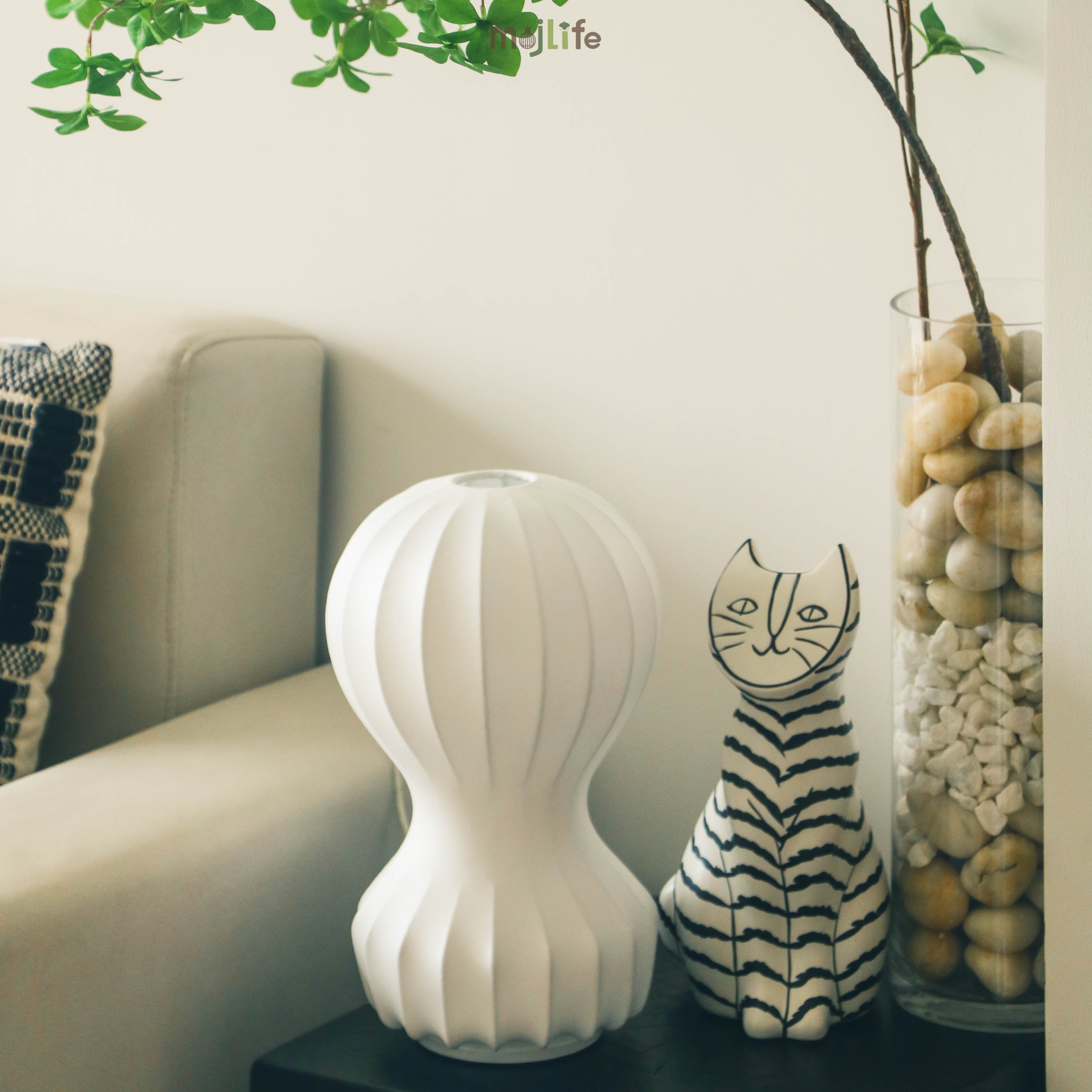 Gatto Table Lamp