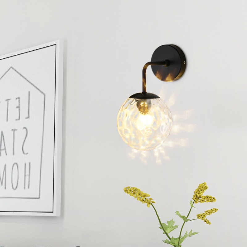 Miira Wall Light