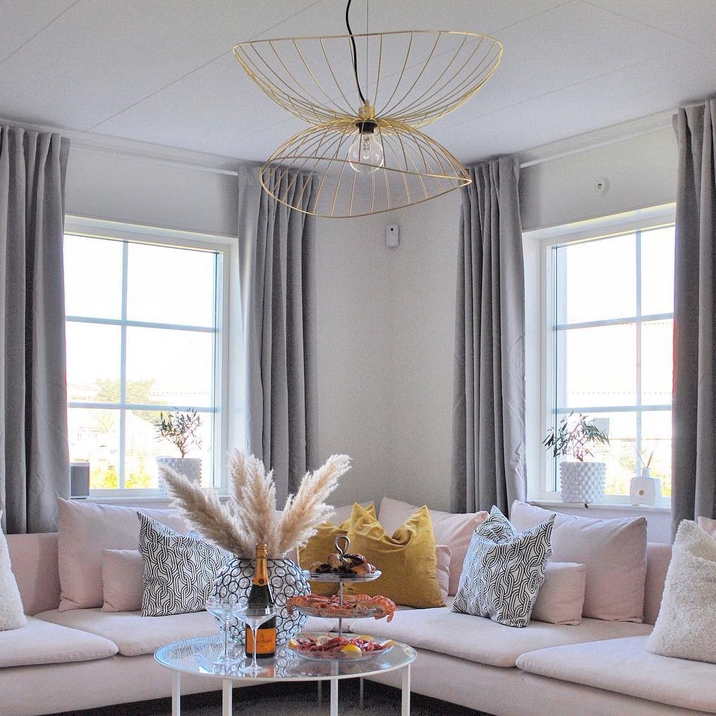 Ray metal pendant light