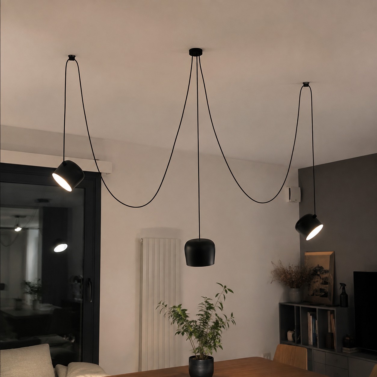 Kundeninstallationsfoto 3 der mehrflammigen Pendelleuchte