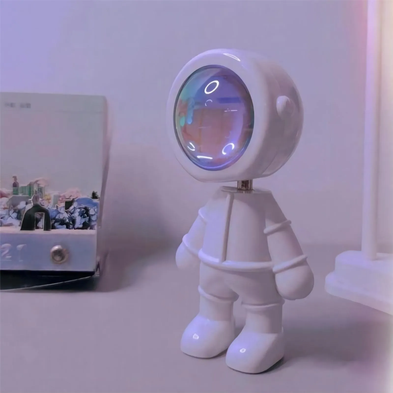Astronaut Sunset Table lamp