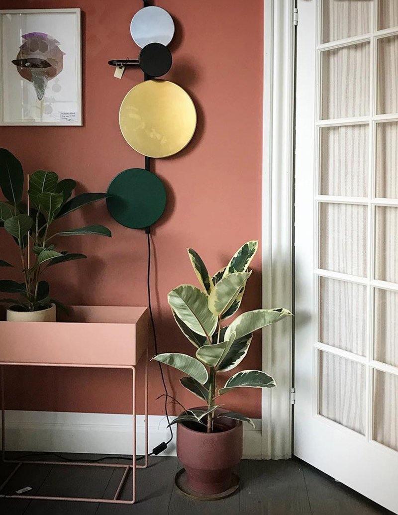 Planet Movable-Disc Plug-In Wall Light - product image 4